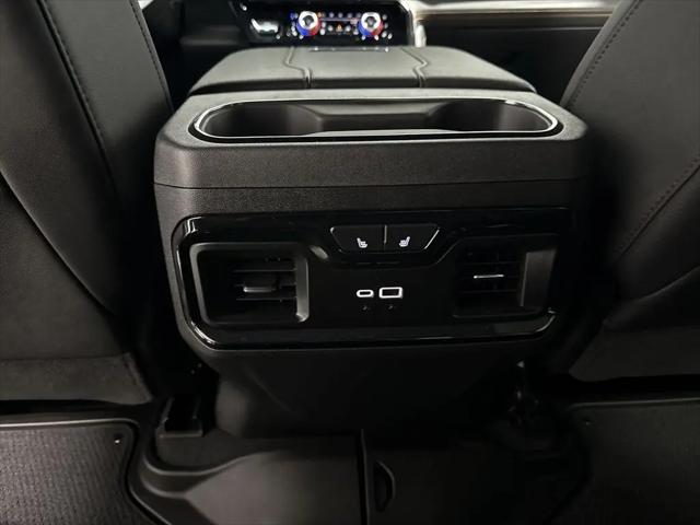 2025 GMC Sierra 2500HD 4WD Crew Cab Standard Bed AT4