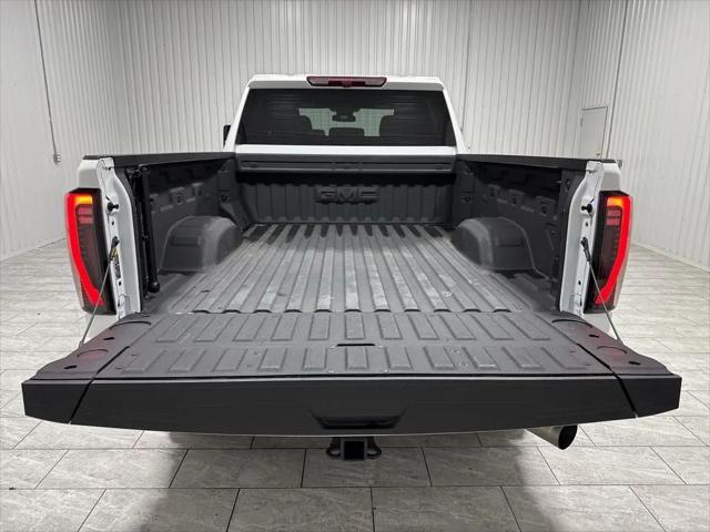 2025 GMC Sierra 2500HD 4WD Crew Cab Standard Bed AT4