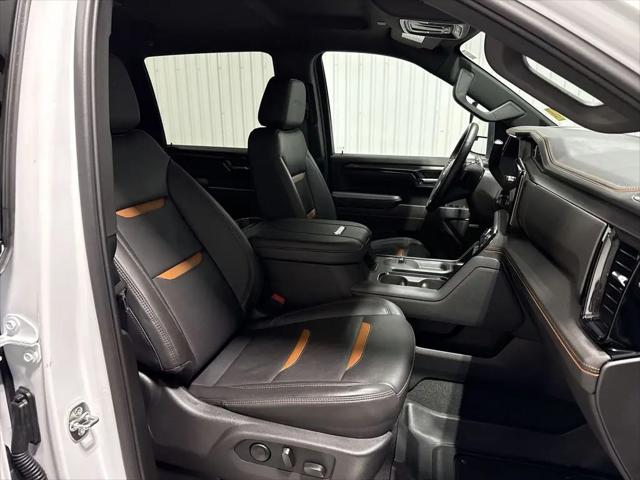 2025 GMC Sierra 2500HD 4WD Crew Cab Standard Bed AT4