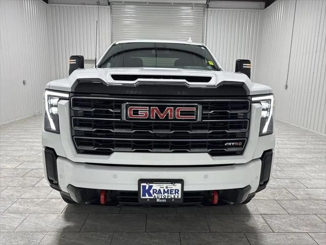 2025 GMC Sierra 2500HD 4WD Crew Cab Standard Bed AT4