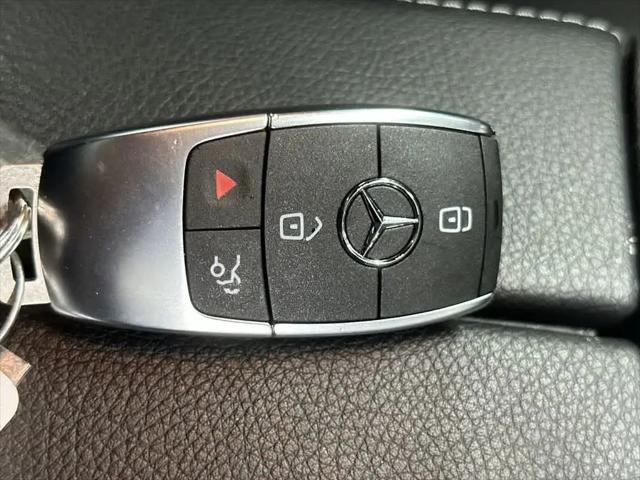 2023 Mercedes-Benz GLB GLB 250