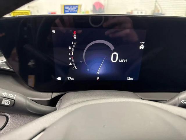 2025 Buick NV Preferred FWD