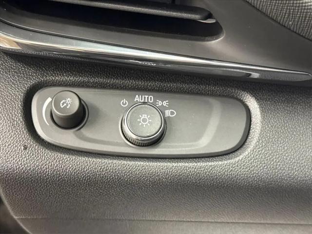 2025 Buick NV Preferred FWD