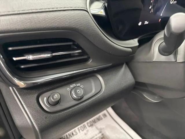 2025 Buick NV Preferred FWD