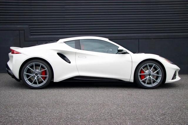 2025 Lotus Emira V6