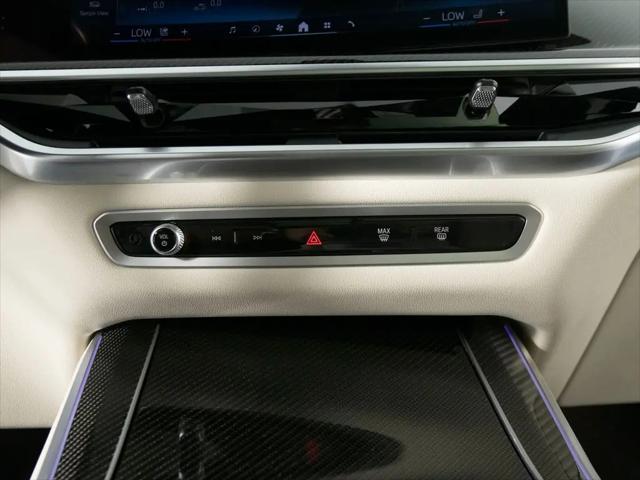 2024 BMW X5 M60i
