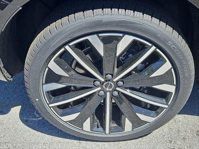 2026 Volvo XC60 Plug-In Hybrid Ultra, T8 AWD Electric/Gasoline, Dark