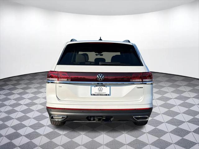 2026 Volkswagen Atlas SE with Technology