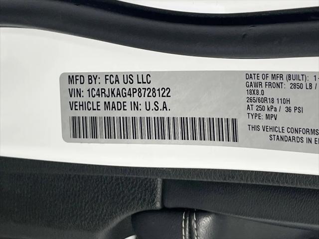 2023 Jeep Grand Cherokee L Laredo 4x4