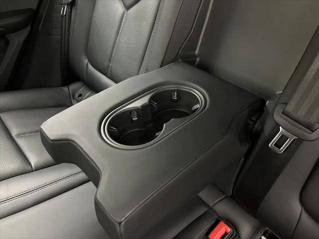 2025 Porsche Macan T