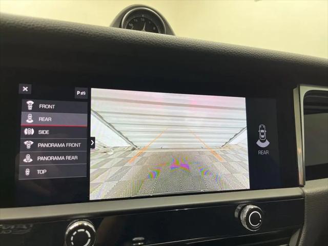 2025 Porsche Macan T