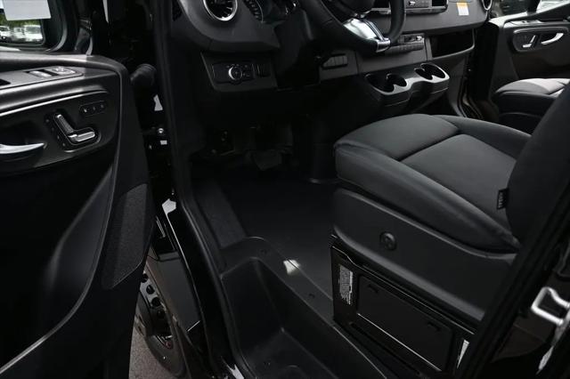 2026 Mercedes-Benz Sprinter 3500XD Standard Roof 4-Cyl Diesel HO