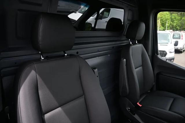 2026 Mercedes-Benz Sprinter 3500XD Standard Roof 4-Cyl Diesel HO