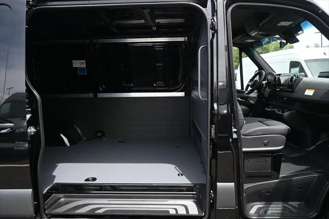 2026 Mercedes-Benz Sprinter 3500XD Standard Roof 4-Cyl Diesel HO
