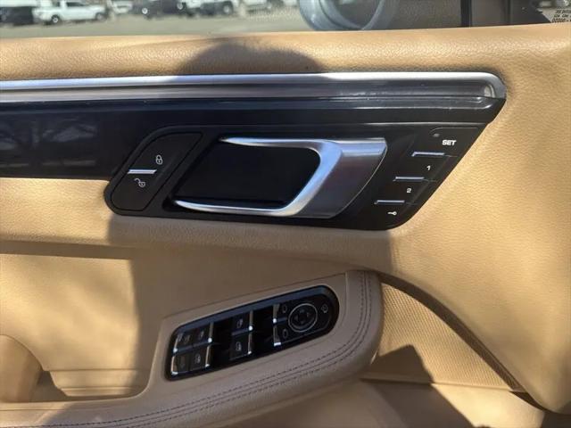 2015 Porsche Macan S