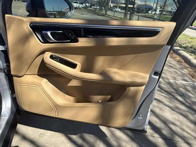 2015 Porsche Macan S