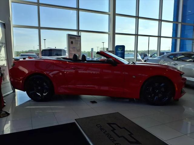 2022 Chevrolet Camaro RWD Convertible 2SS