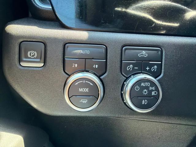 2024 GMC Sierra 1500 4WD Crew Cab Short Box Elevation with 3VL