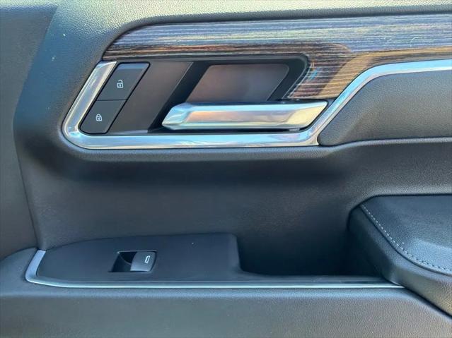 2024 GMC Sierra 1500 4WD Crew Cab Short Box Elevation with 3VL