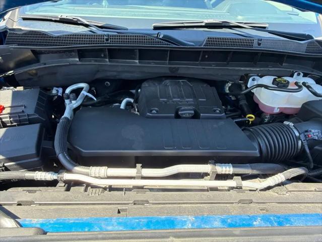 2024 GMC Sierra 1500 4WD Crew Cab Short Box Elevation with 3VL