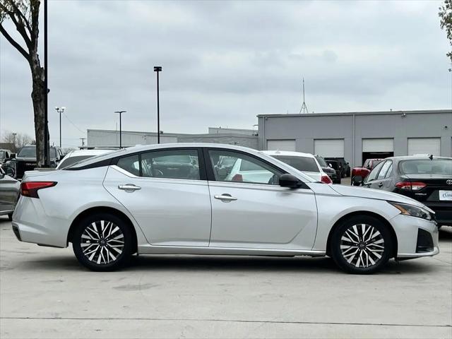2024 Nissan Altima SV FWD