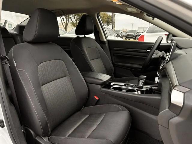 2024 Nissan Altima SV FWD