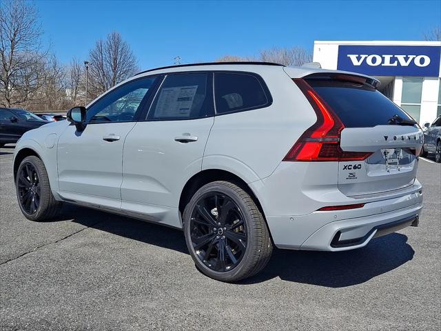 2026 Volvo XC60 Plug-In Hybrid Black Edition Ultra, T8 AWD Electric/Gasoline, Dark