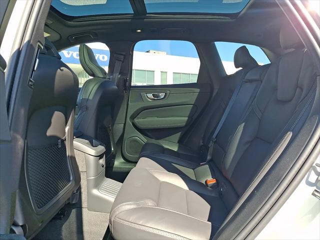 2026 Volvo XC60 Plug-In Hybrid Black Edition Ultra, T8 AWD Electric/Gasoline, Dark