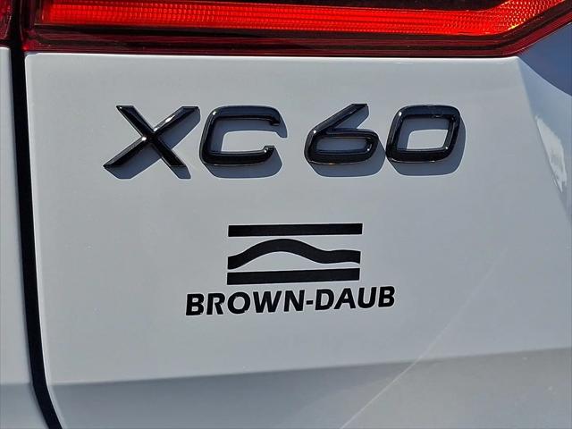 2026 Volvo XC60 Plug-In Hybrid Black Edition Ultra, T8 AWD Electric/Gasoline, Dark