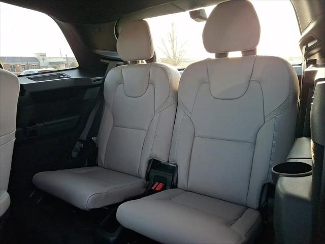 2026 Volvo XC90 Ultra Dark Theme, B6 AWD Gas (mild hybrid), Gasoline, 6 Seats