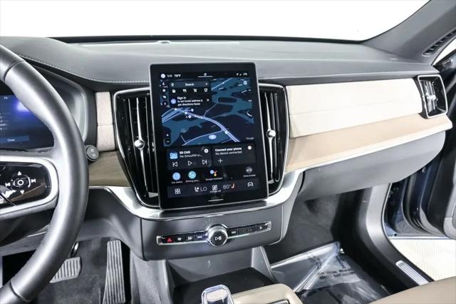 2025 Volvo XC90 B5 Core