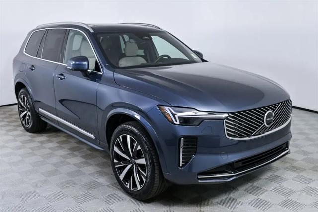 2025 Volvo XC90 B5 Core