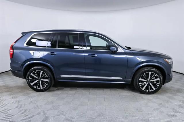2025 Volvo XC90 B5 Core