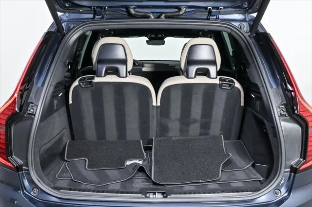 2025 Volvo XC90 B5 Core