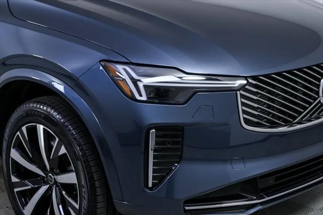 2025 Volvo XC90 B5 Core
