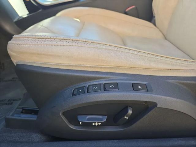 2011 Volvo C70 T5