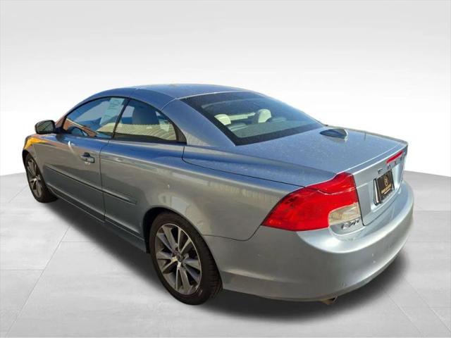 2011 Volvo C70 T5