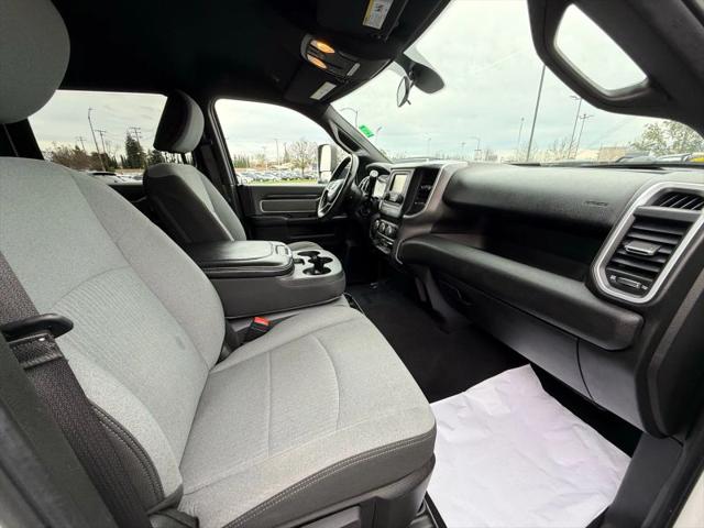 2021 Ram 3500 Big Horn Crew Cab 4x4 8' Box