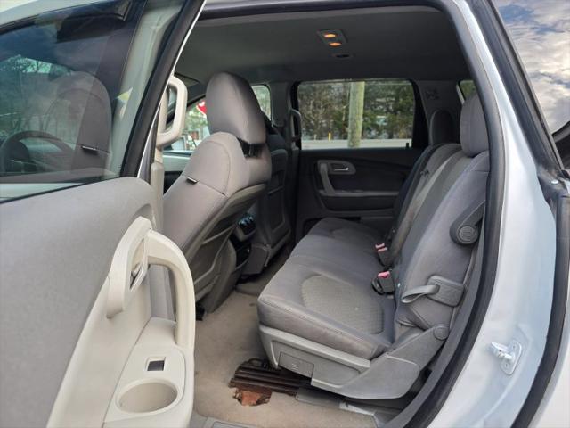2010 Chevrolet Traverse LS