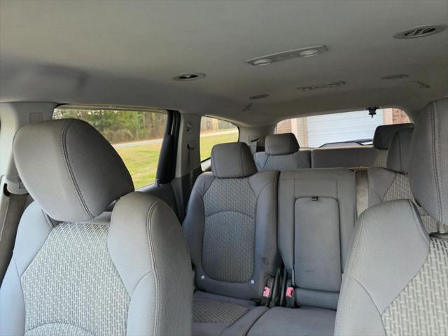 2010 Chevrolet Traverse LS