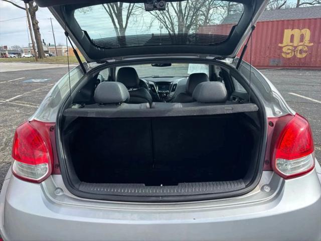 2013 Hyundai Veloster Turbo w/Blue