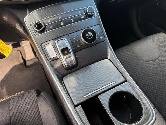 2021 Hyundai Santa Fe SE