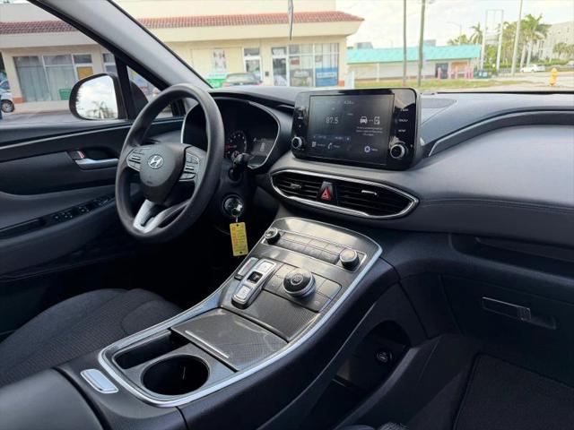 2021 Hyundai Santa Fe SE