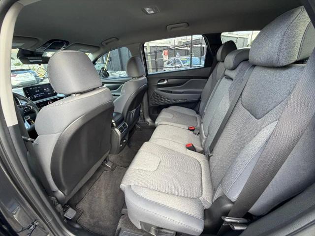 2021 Hyundai Santa Fe SE