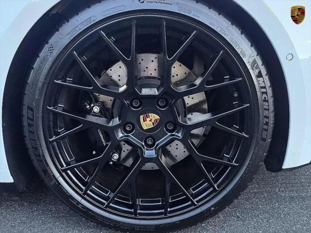 2022 Porsche 911 Carrera 4 GTS Cabriolet