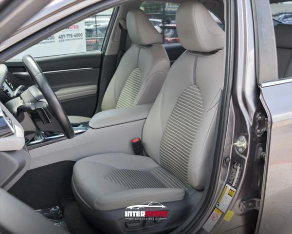 2018 Toyota Camry SE