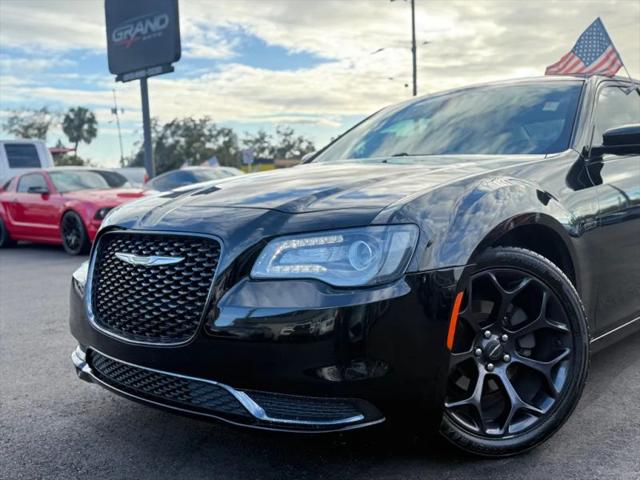 2019 Chrysler 300 Touring
