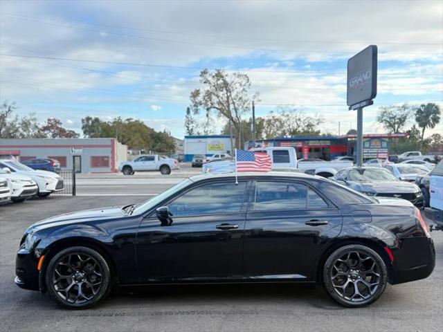 2019 Chrysler 300 Touring
