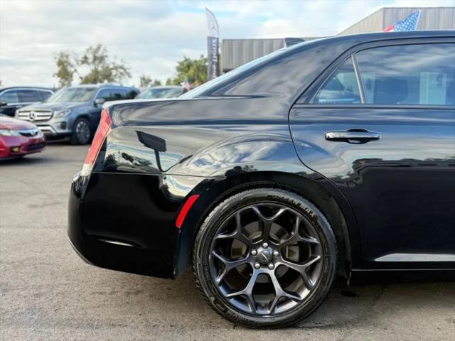 2019 Chrysler 300 Touring