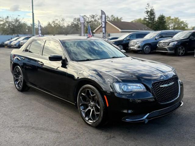 2019 Chrysler 300 Touring